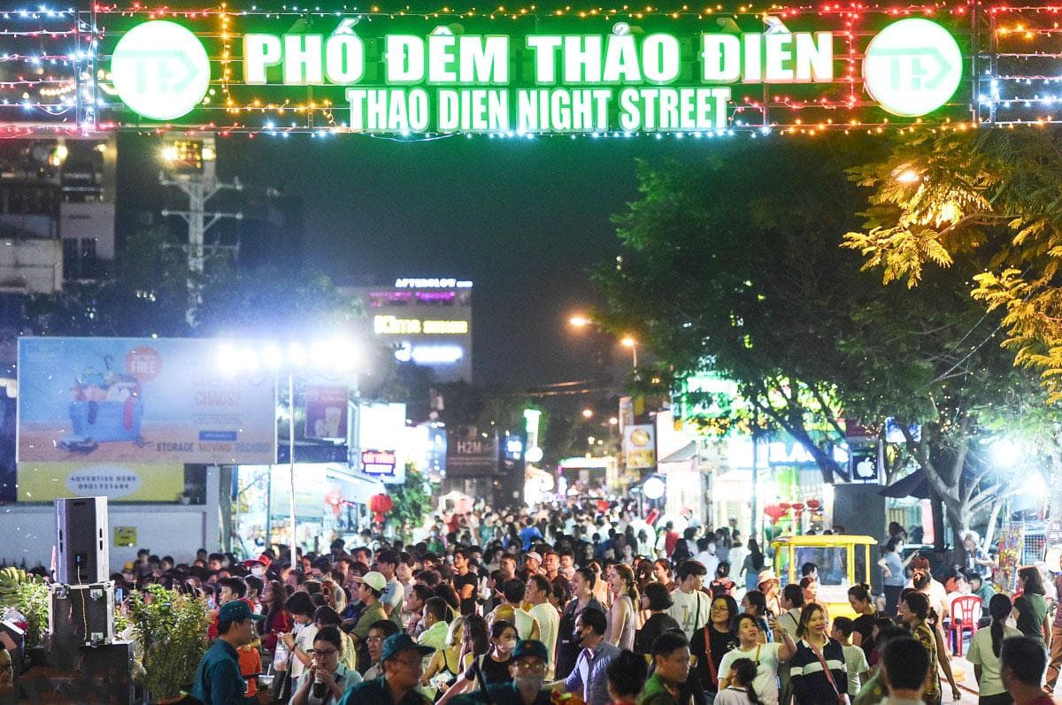 中国游客主导全球旅业复苏，越南与新加坡为何受青睐？