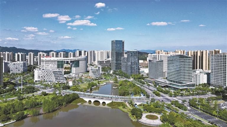 揭秘9万亿背后的故事：广东高水平推进"五外联动" 实现外贸进出口新突破