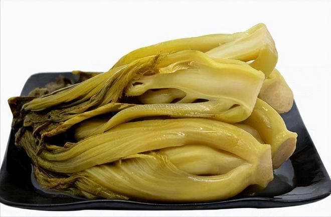 长期吃酸菜对健康是好是坏？会导致人患癌吗？4种食物真的要少吃