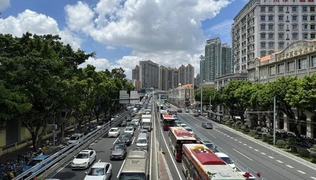 律师深度剖析：经销商抵押汽车合格证引发的法律纠纷及消费者维权策略