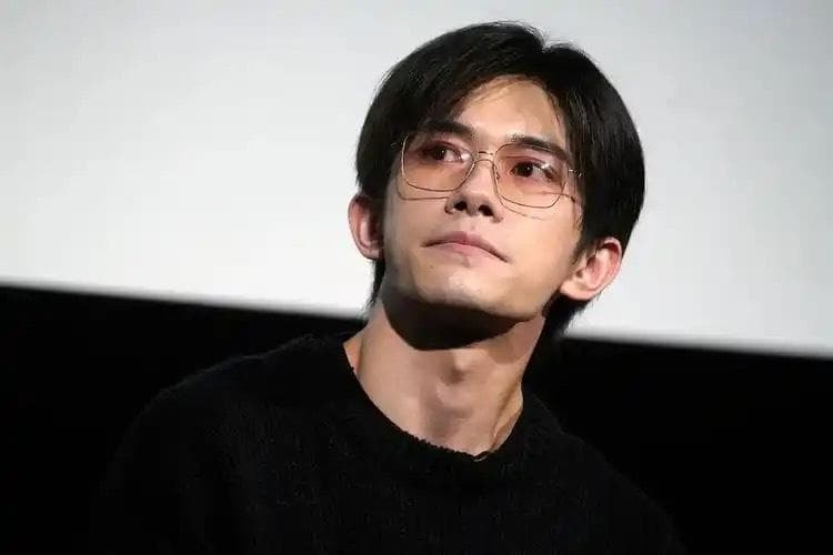 事实证明，娱乐圈流量小生易烊千玺，已经走上了演员的另一条大路