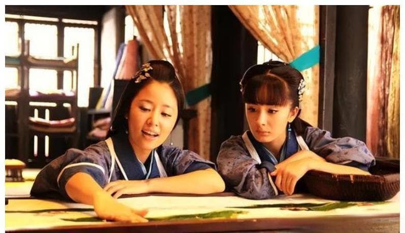 古代夫妻睡觉时，都有丫鬟守着，难道他们不觉得尴尬吗？