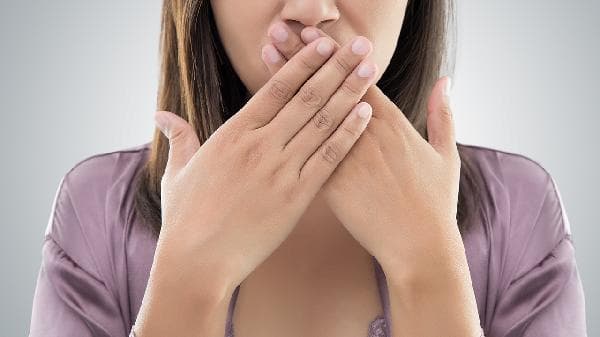 吃完饭后口臭怎么办？多种原因及应对方法全解析