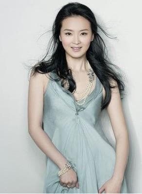 从晴格格到豪门：王艳的坎坷人生起伏