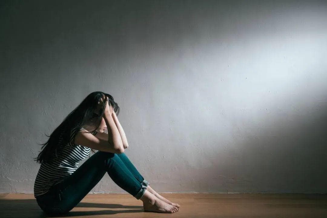 14岁学霸突然抑郁，心理医生：孩子出现这些变化要警惕