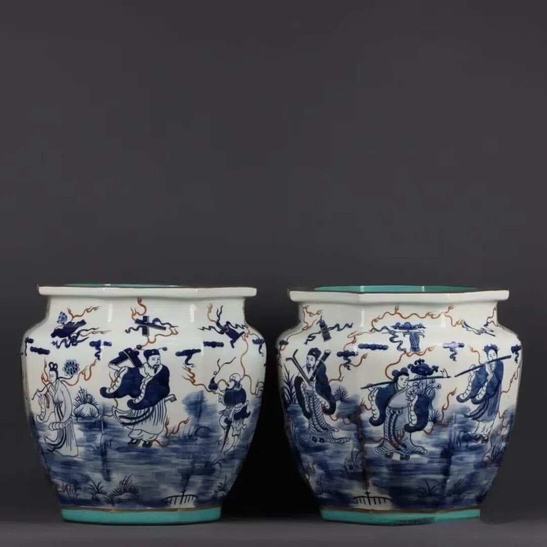 清乾隆青花鎏金八仙过海纹八方缸：瓷艺珍品的辉煌华章