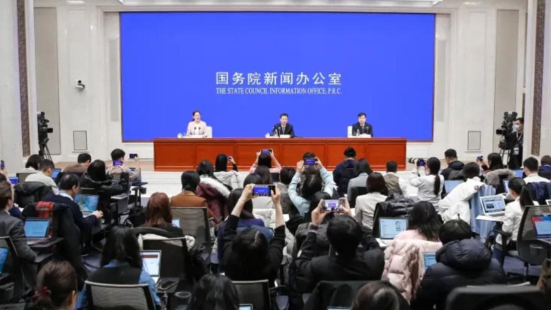 国家统计局：2024年我国60岁以上人口首次突破3亿人