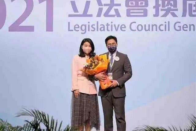 深挖 | 42岁的霍启刚凭什么当选香港特区立法会议员？