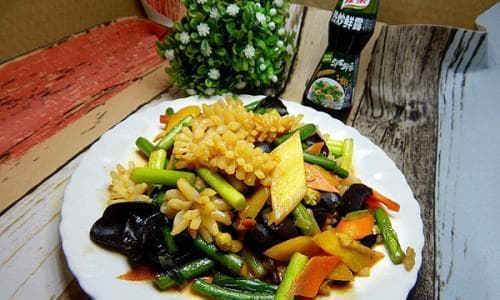 清炒鱿鱼花的详细制作步骤与技巧