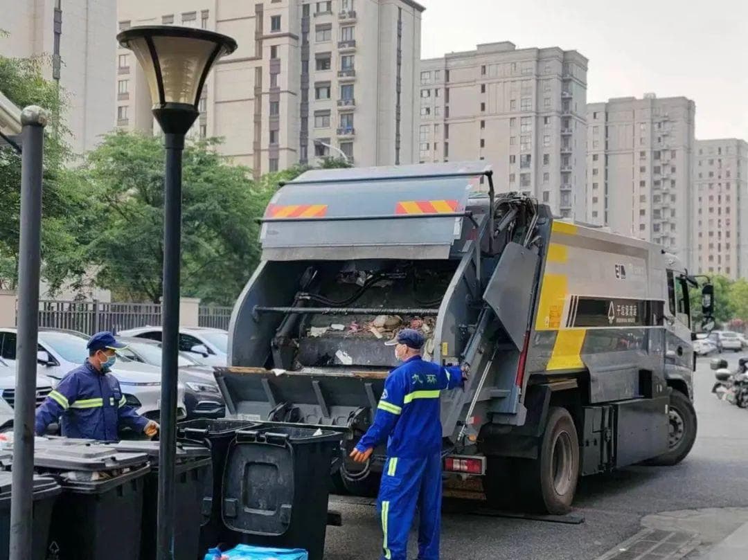 垃圾清运噪声扰民？九亭探索管理新模式
