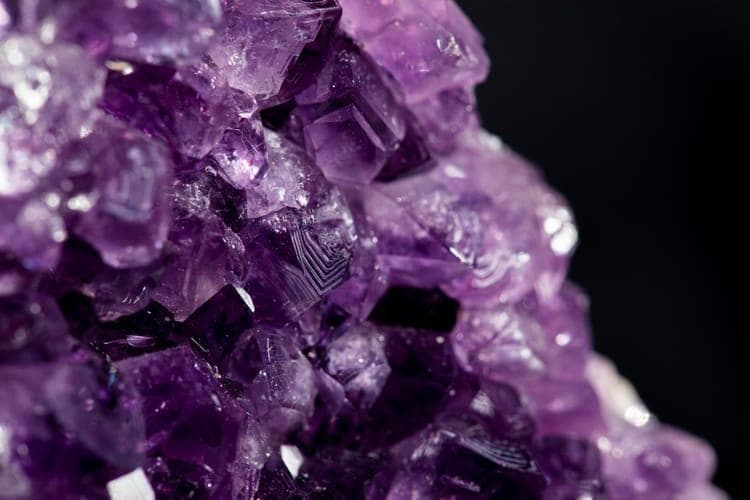 紫水晶AMETHYST｜慢溫水晶天然礦石知識庫