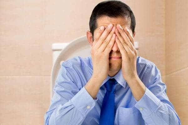 一招判断是不是糖尿病？糖尿病早期七大征兆：频繁尿尿要重视！