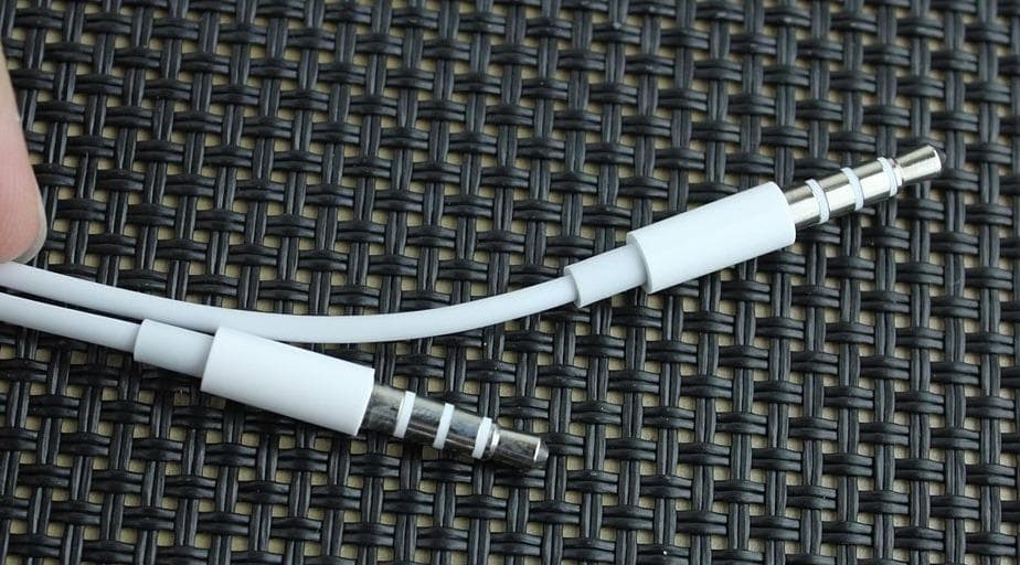 那些年消失的数码产品接口：从3.5mm耳机到PS/2