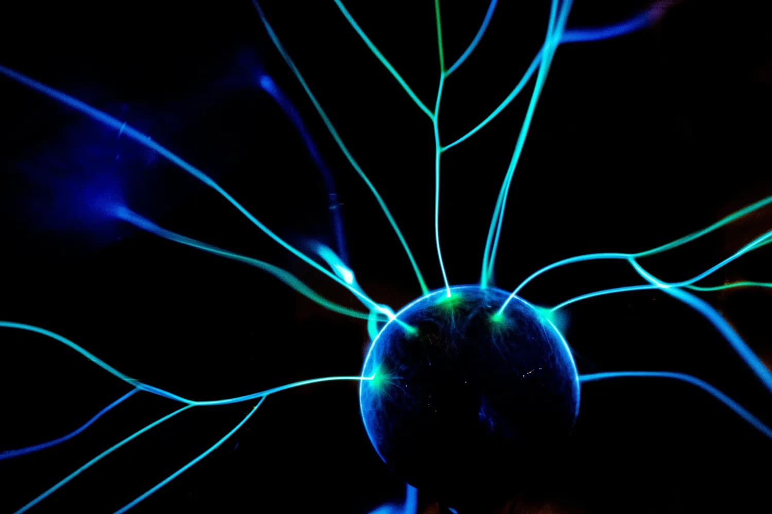 濒死体验揭秘大脑奥秘：最新科学研究揭示生命最后时刻的大脑活动