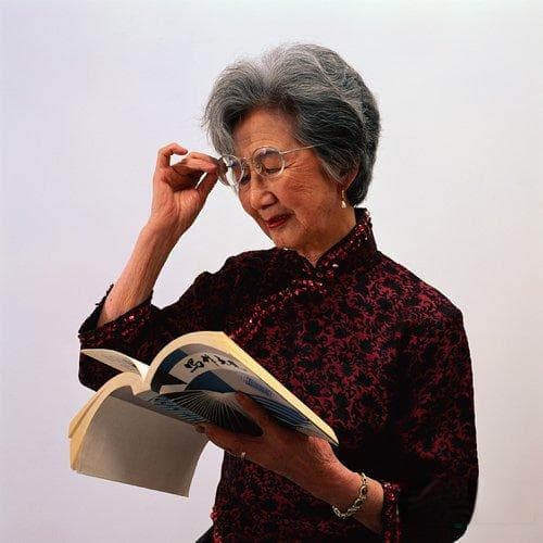 面部骨骼结构的变化会让人看起来更老