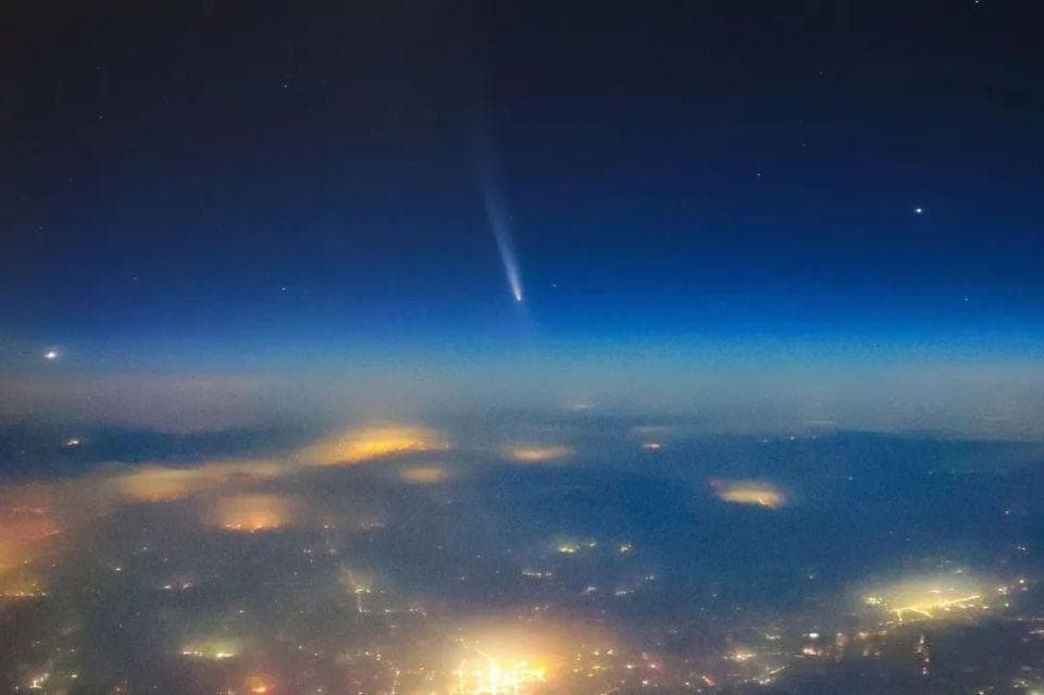 定格宇宙级浪漫！当摄影邂逅彗星——