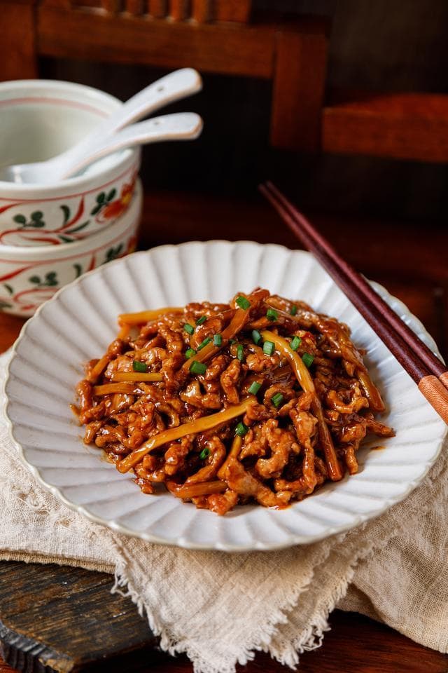 家常菜谱：10道经典菜品制作详解