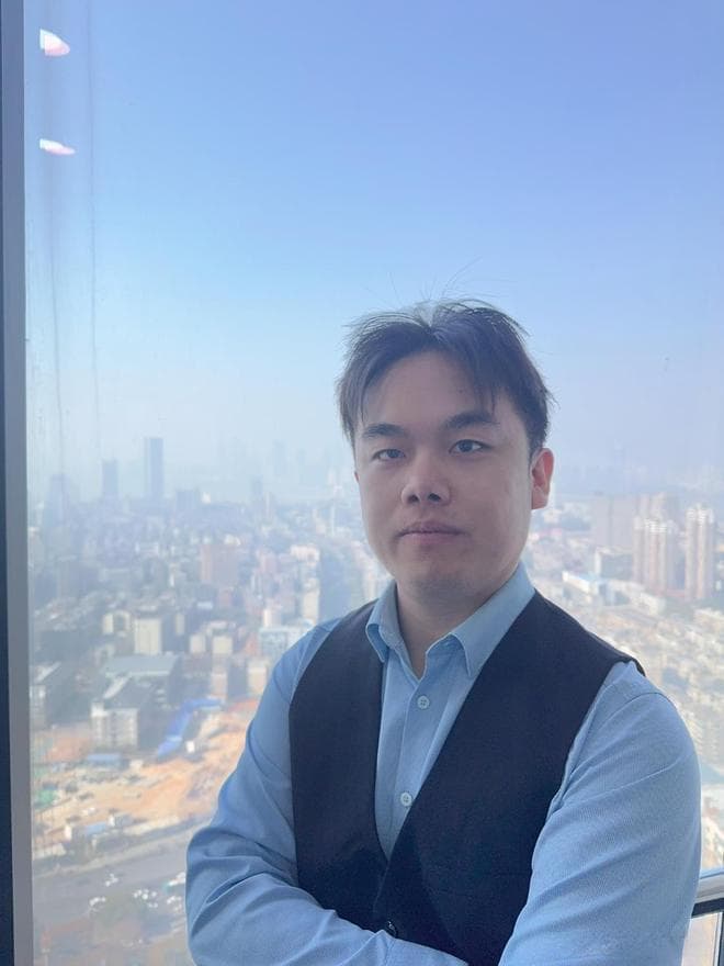 罗梓豪教你巧用 AI，解锁爆款封面标题的流量密码