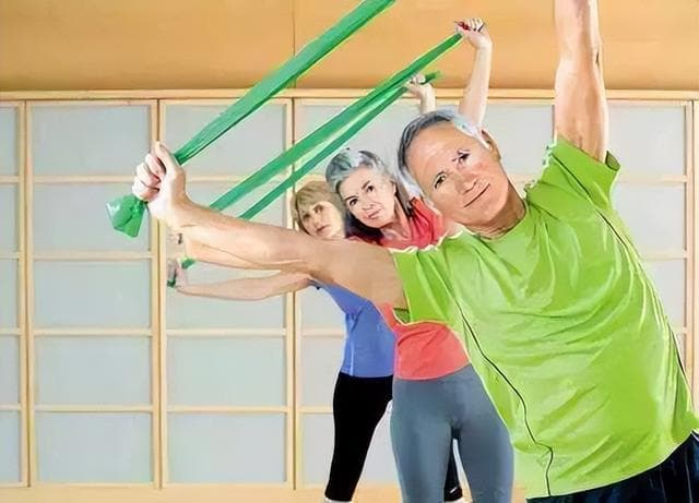 65岁以上老人注意：这6种运动可能伤身，科学健身牢记三要诀