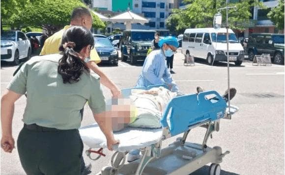 泉州一男子使用切割机误切腹部，伤口长达18厘米！肠子也流出来...