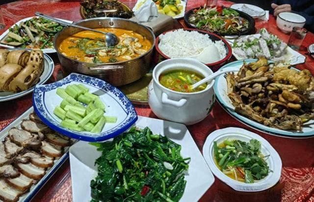边城瑞丽餐饮业的悄然变化
