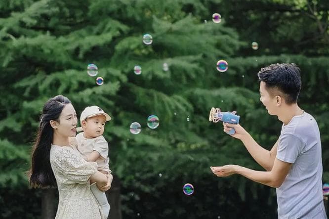 宝宝亲子照拍摄技巧：6个实用 tips 让照片自然温馨