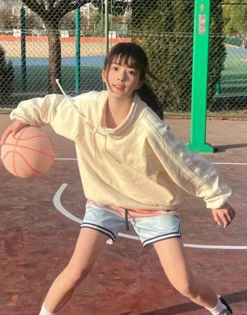 女生如何纠正你的投篮姿?赶紧检查一下吧
