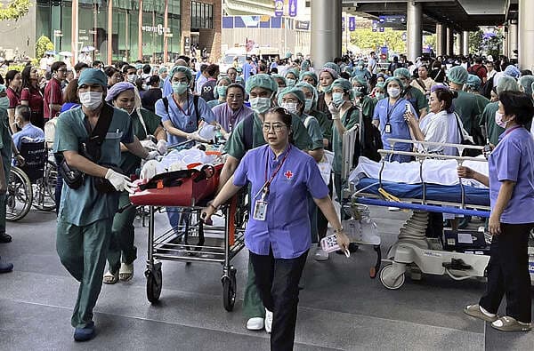 地震引发的曼谷高楼倒塌已致5人死亡、9人受伤