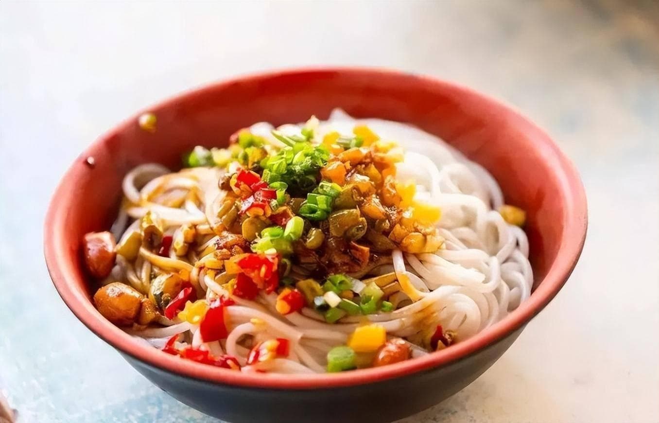 五种地道赣州美食：米粉腊肉鸭蛋黄糕等你尝