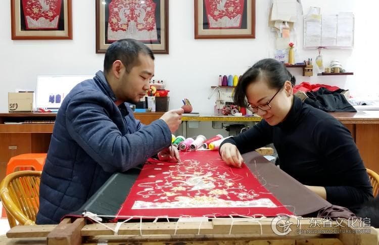 中式服装制作技艺（钉金绣裙褂制作技艺）