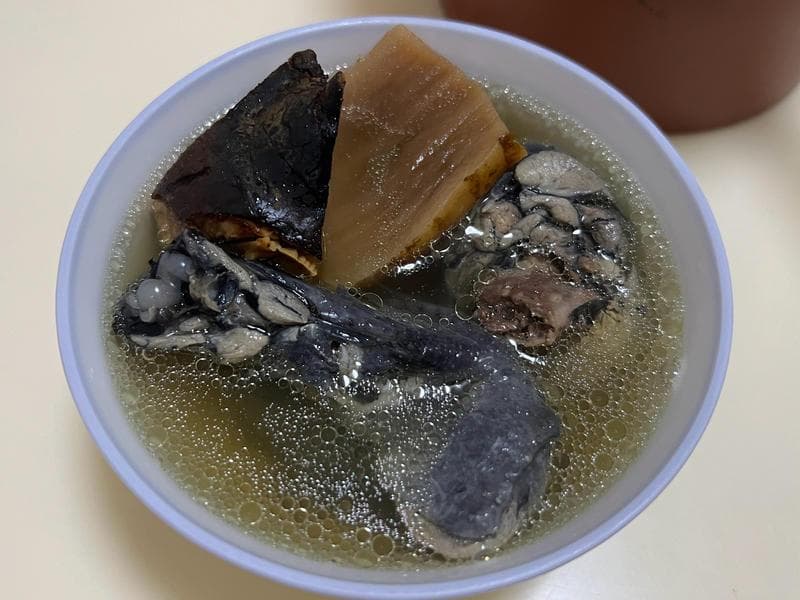 灵芝天麻乌鸡汤