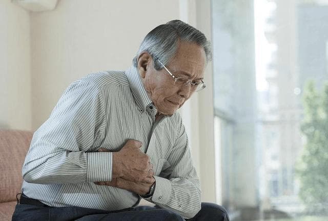 反复烧开的水不能喝？医生：这3类水，喝了心脏负担直线加重