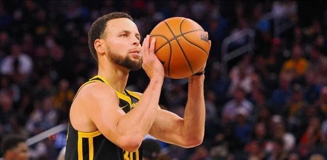 库里对NBA的深远影响及其在比赛中的地位