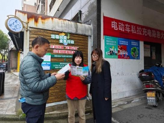 福建高仿烟货乱象：消费者如何避免陷入假冒香烟陷阱