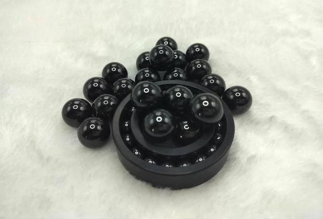 氮化硅陶瓷球的低温液相烧结技术：突破传统烧结瓶颈的关键创新