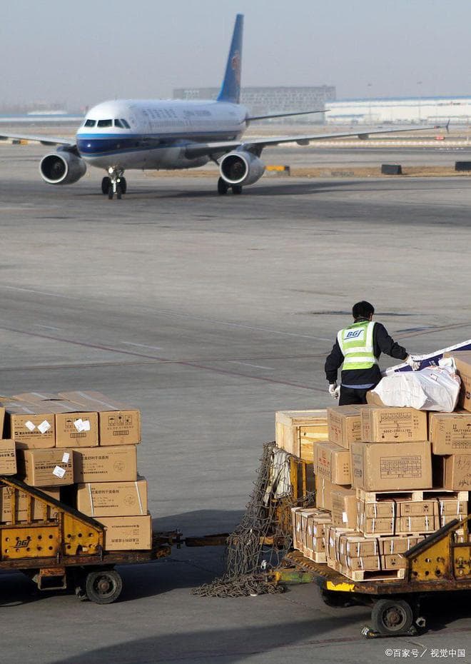 航空旅行携带饮料全攻略：随身携带与托运规定详解