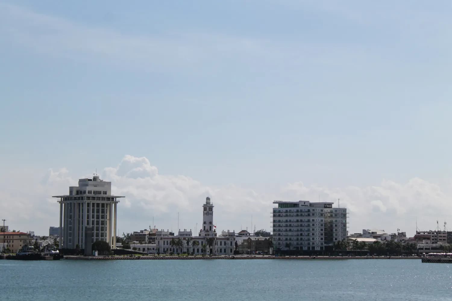 海口必打卡特色景点全攻略：从外滩到骑楼老街