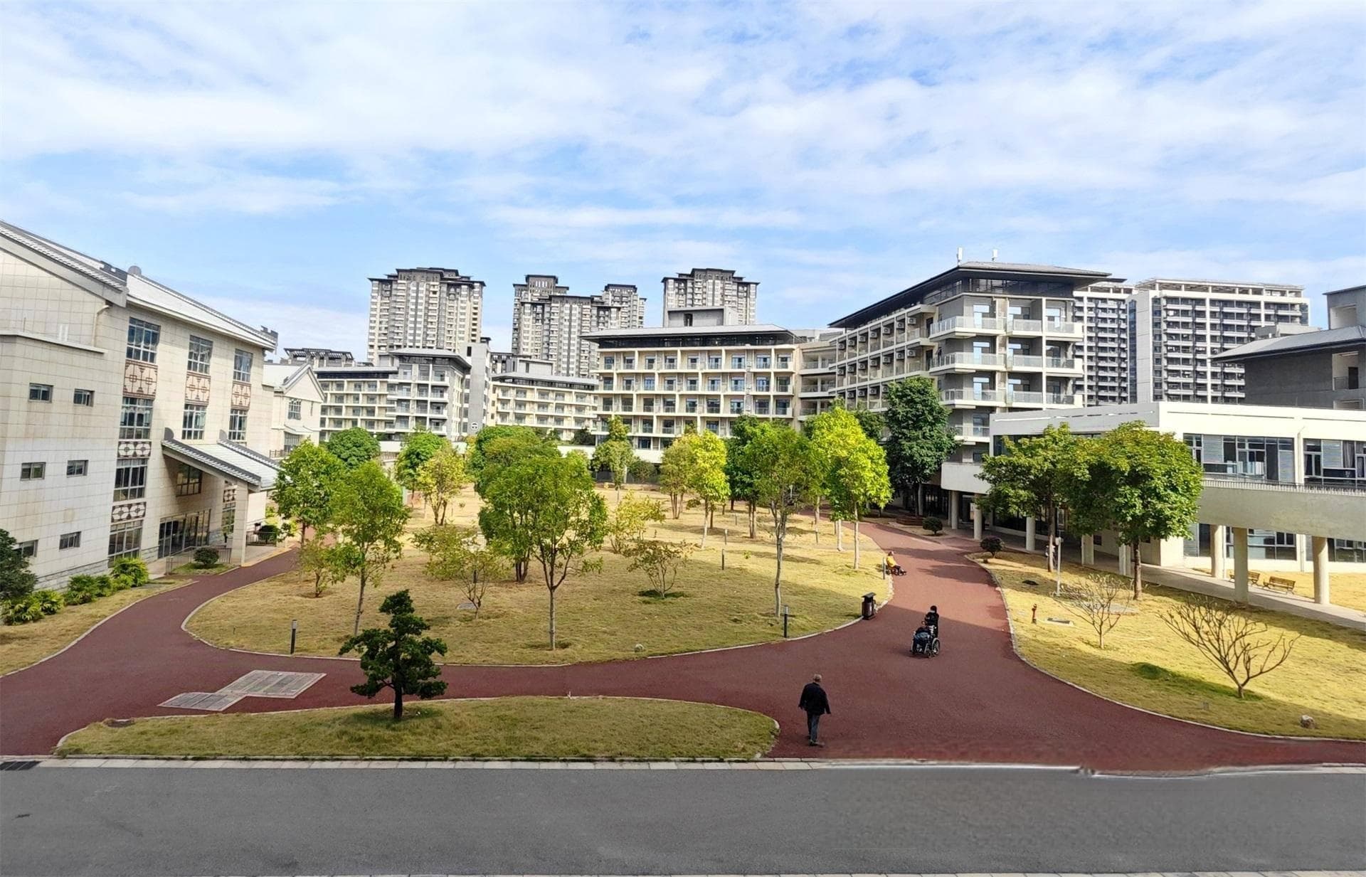 旅居养老受热捧，广西正打造千亿产业