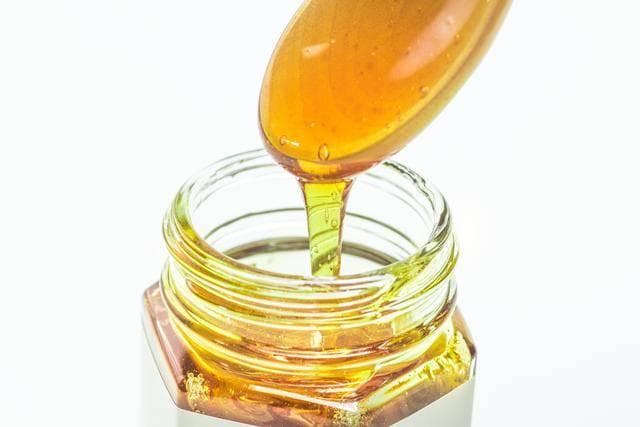 蜂蜜需要放冰箱冷藏吗？揭开蜂蜜储存的正确方法