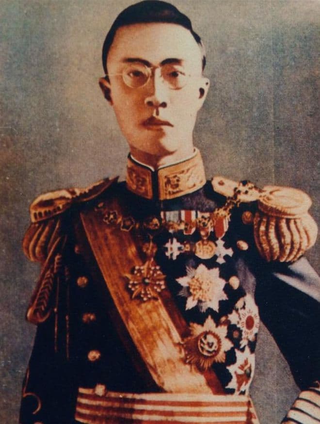 末代皇帝溥仪：从龙椅到凡尘