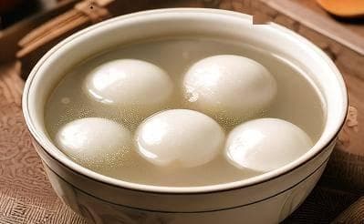元宵节快到了，分享5种家常汤圆的做法，软糯香甜，寓意美好，上桌全家人都夸好