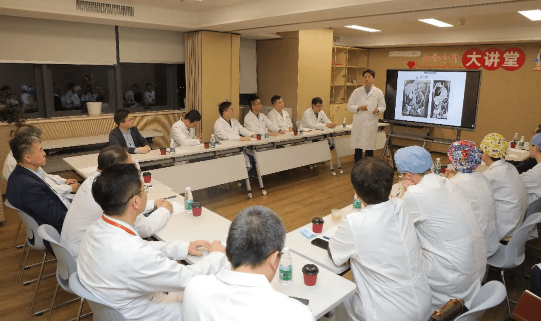 京广两地专家联手会诊 医治静脉内平滑肌瘤罕见病例