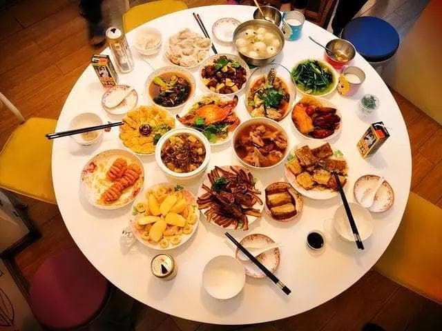 传统年夜饭12道菜谱，年夜饭必备！让团圆时刻更加温馨美满