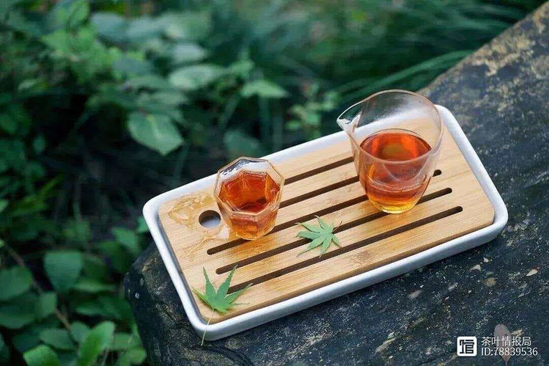 尿酸高的人，医生推荐这几种茶！