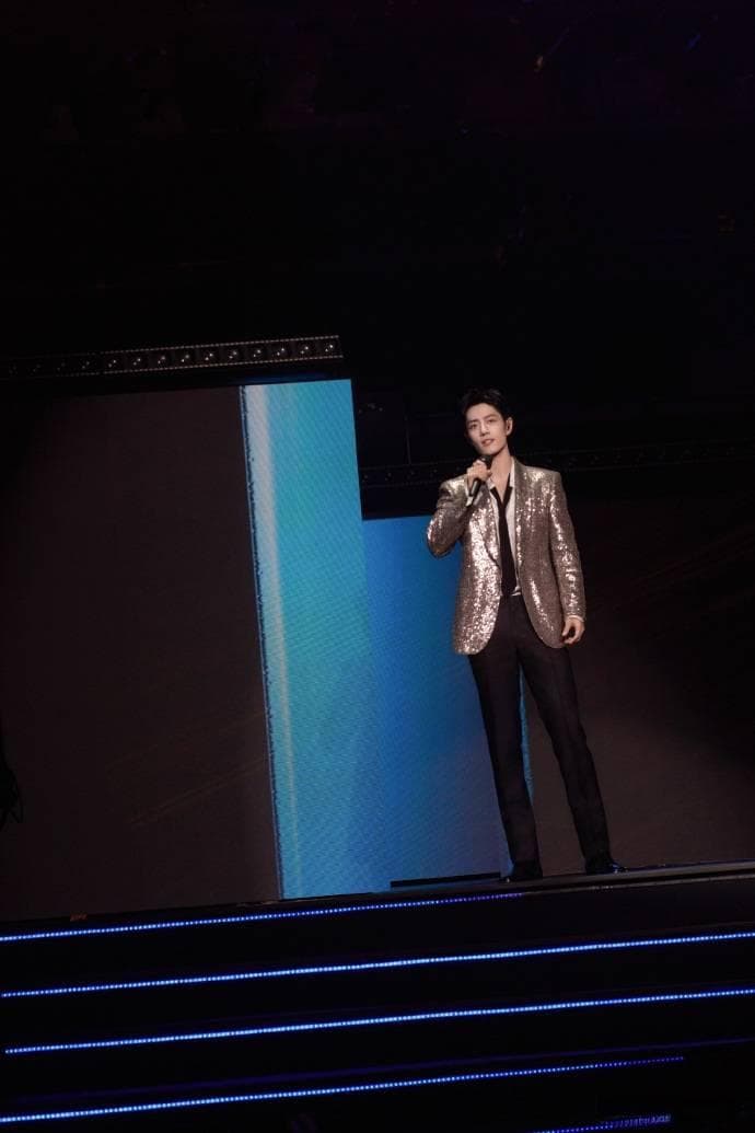 王力宏晒肖战演出视频，网友热议：真友谊还是炒热度？