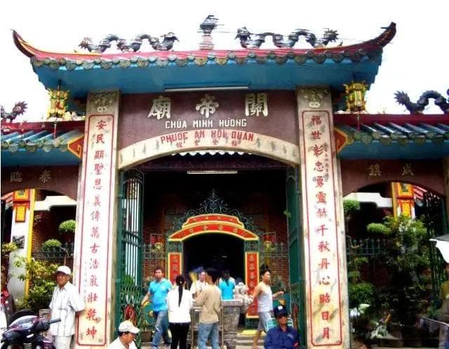 为什么越南对中国的态度这么别扭？