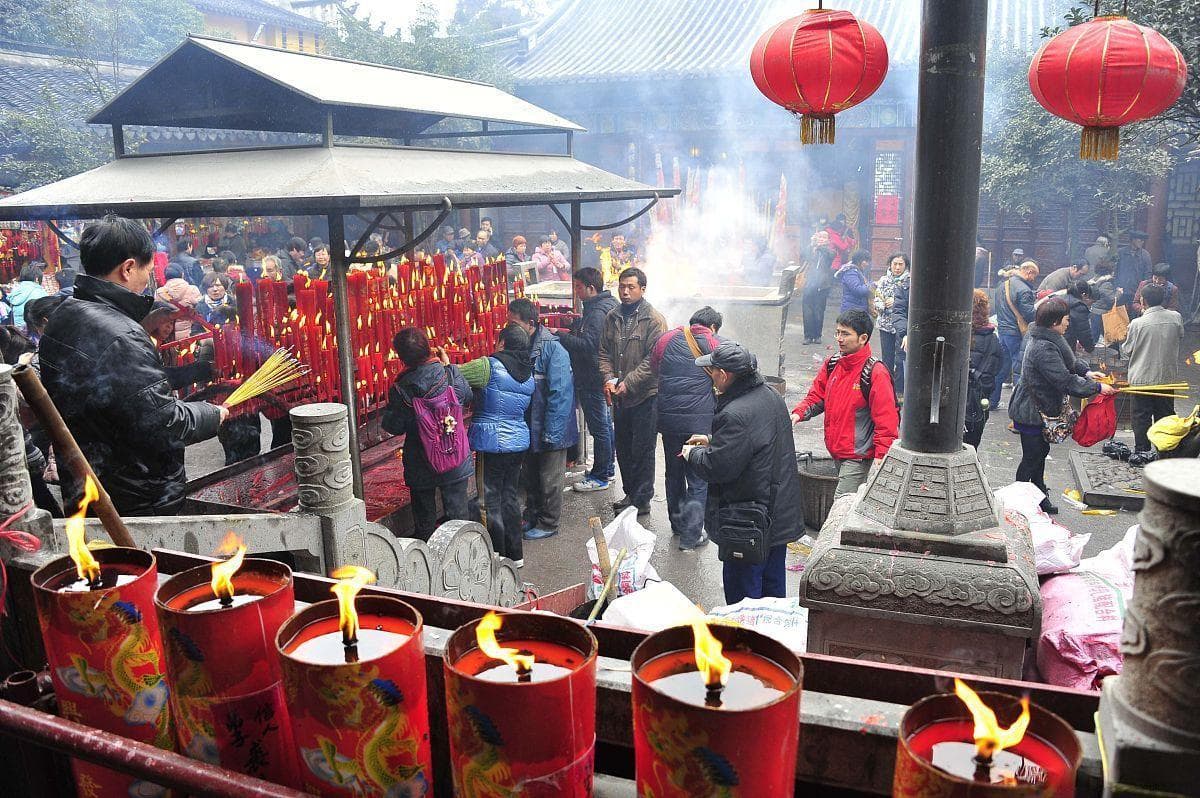 春节过年如何祭祀去世的亲人？