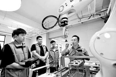 “拆”掉围墙，“互选互认”促高校资源共享