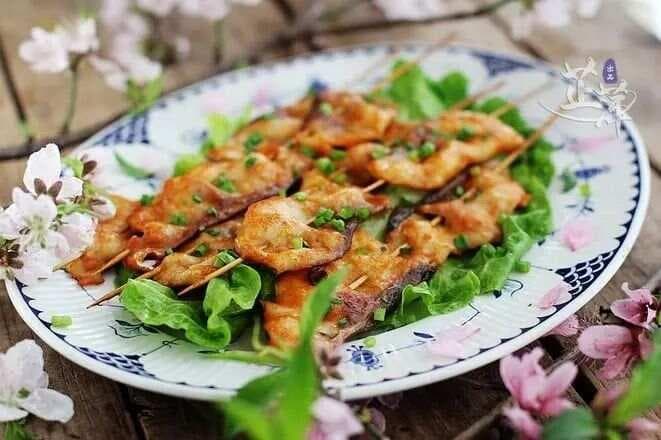 葫芦岛美食大赏：五大小吃让你一吃难忘，地道风味全揭秘！