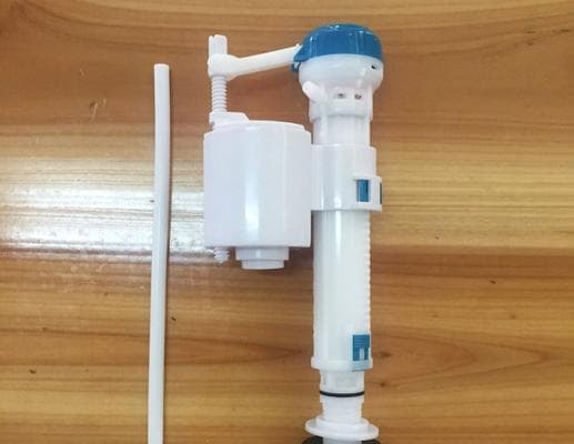 如何调整抽水马桶浮漂水位（简单操作教你解决水位问题）